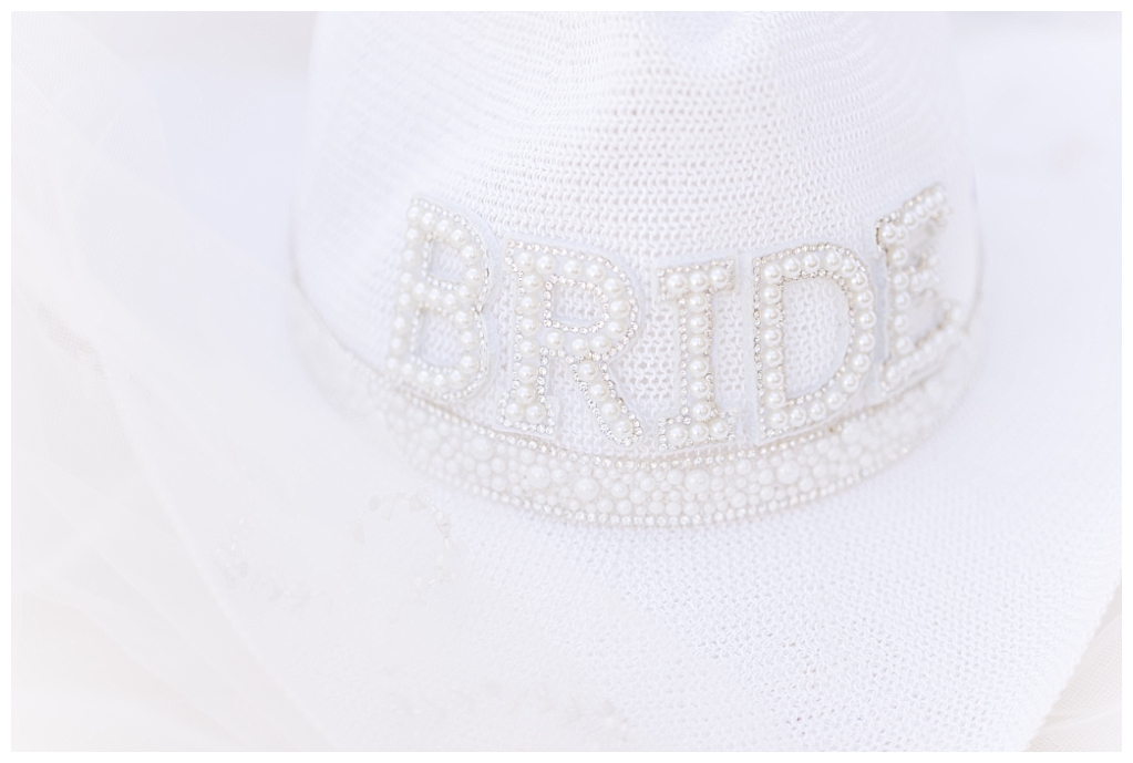 white bride cowgirl hat
